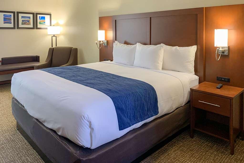 Comfort - Opryland Area
