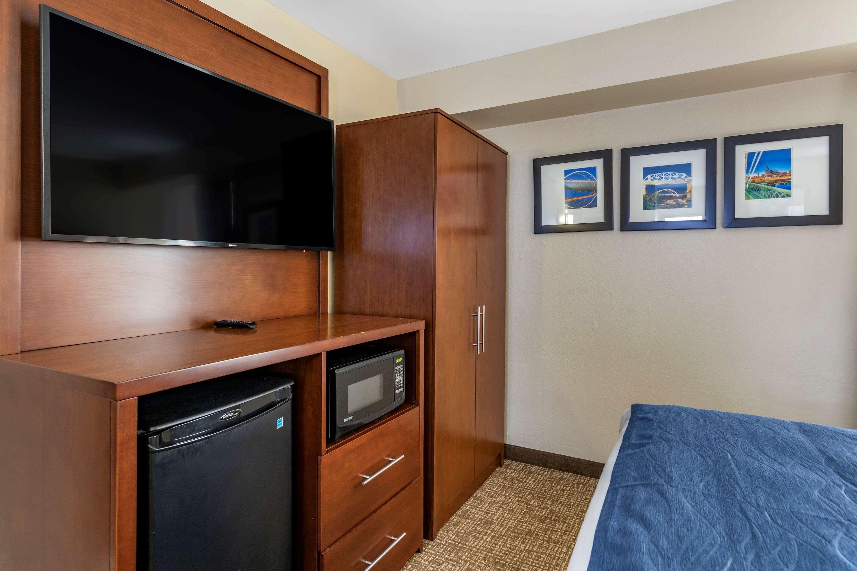 Comfort - Opryland Area 2*