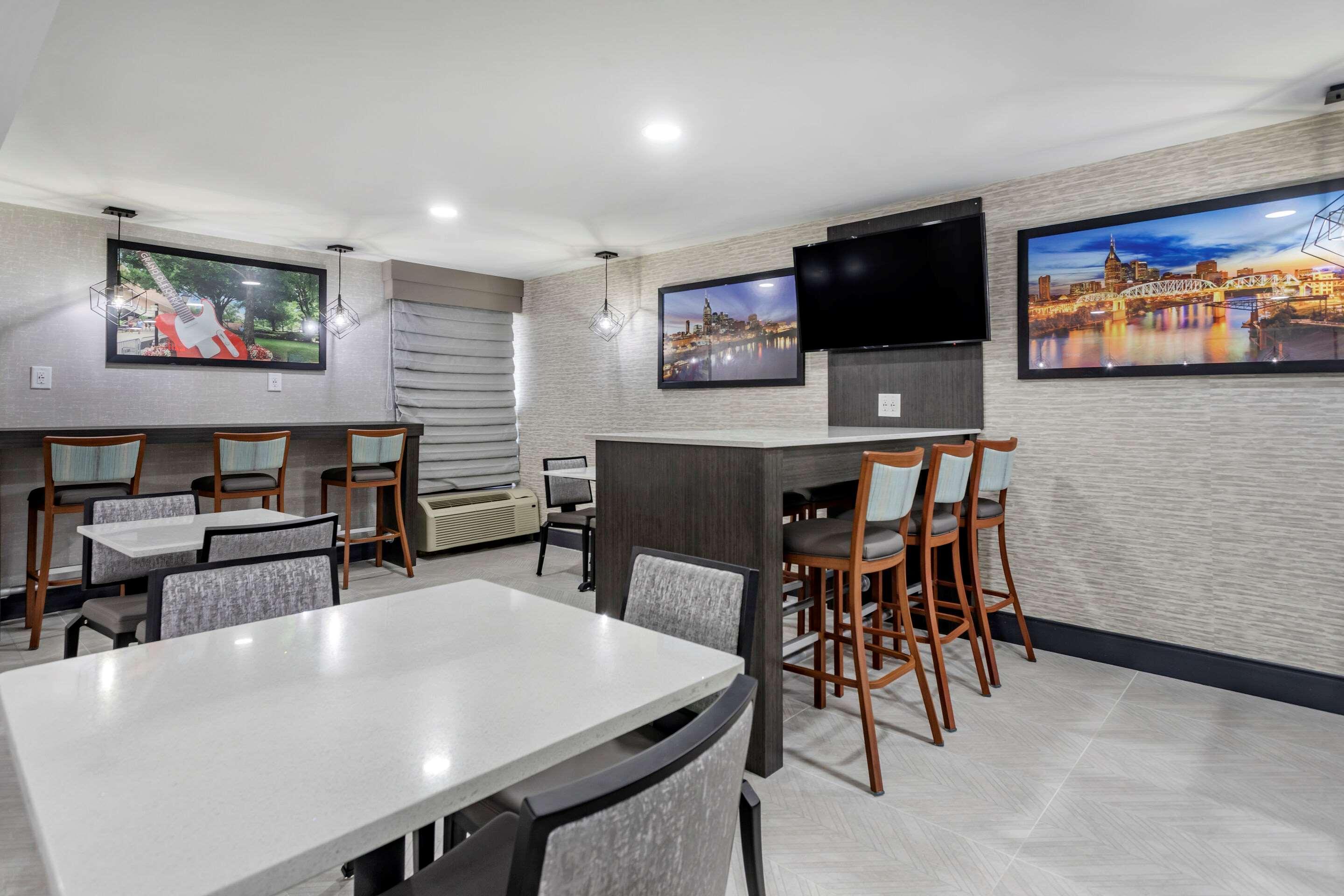 Comfort - Opryland Area Estalagem